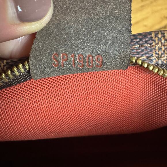 Louis Vuitton Damier Ebene Trousse Make Up Bag with Strap SP1909 - Picture 6 of 8